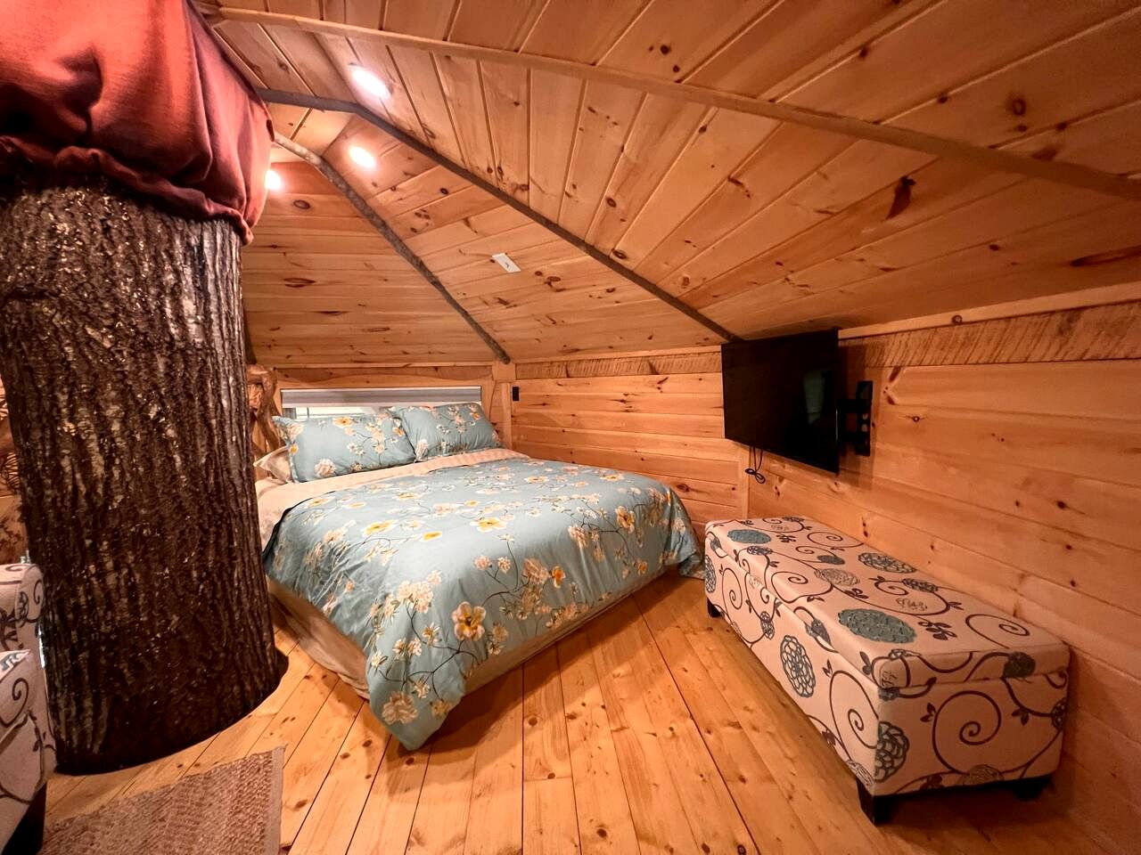 Entire Four Treehouses Resort Perfect for Groups and Outdoor Activities in Copperhill, Tennessee