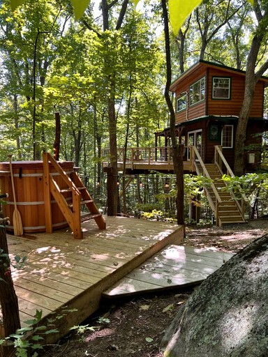 Treehouses (United States of America, Copperhill, Tennessee)