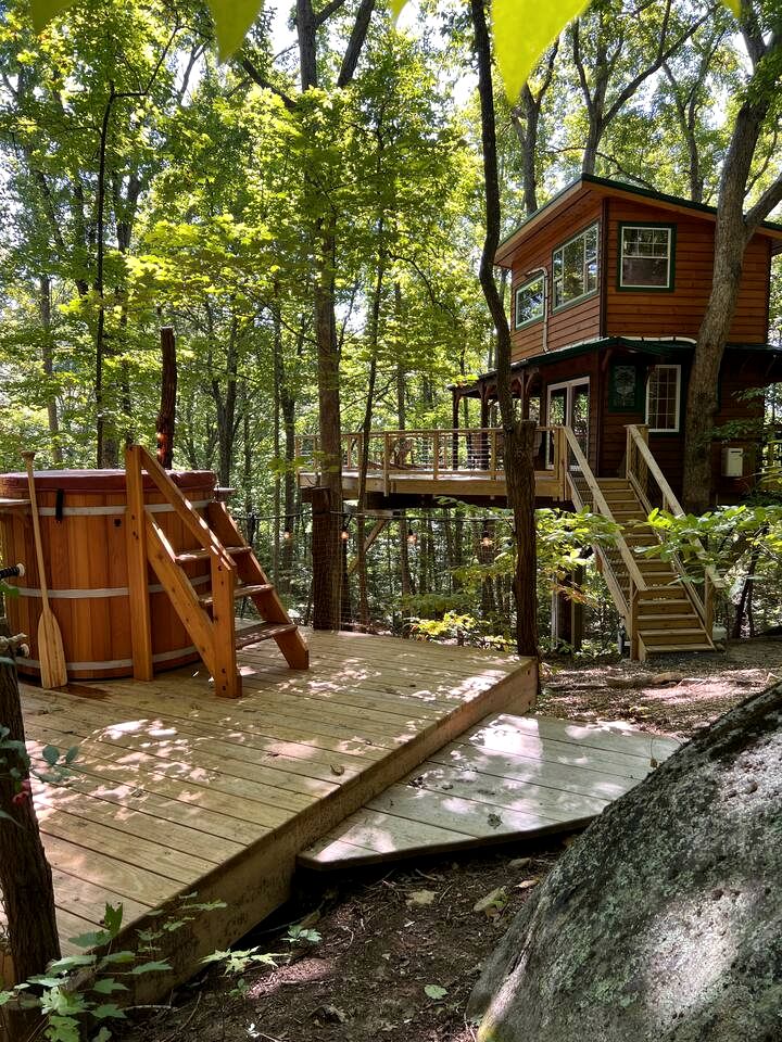 Entire Four Treehouses Resort Perfect for Groups and Outdoor Activities in Copperhill, Tennessee