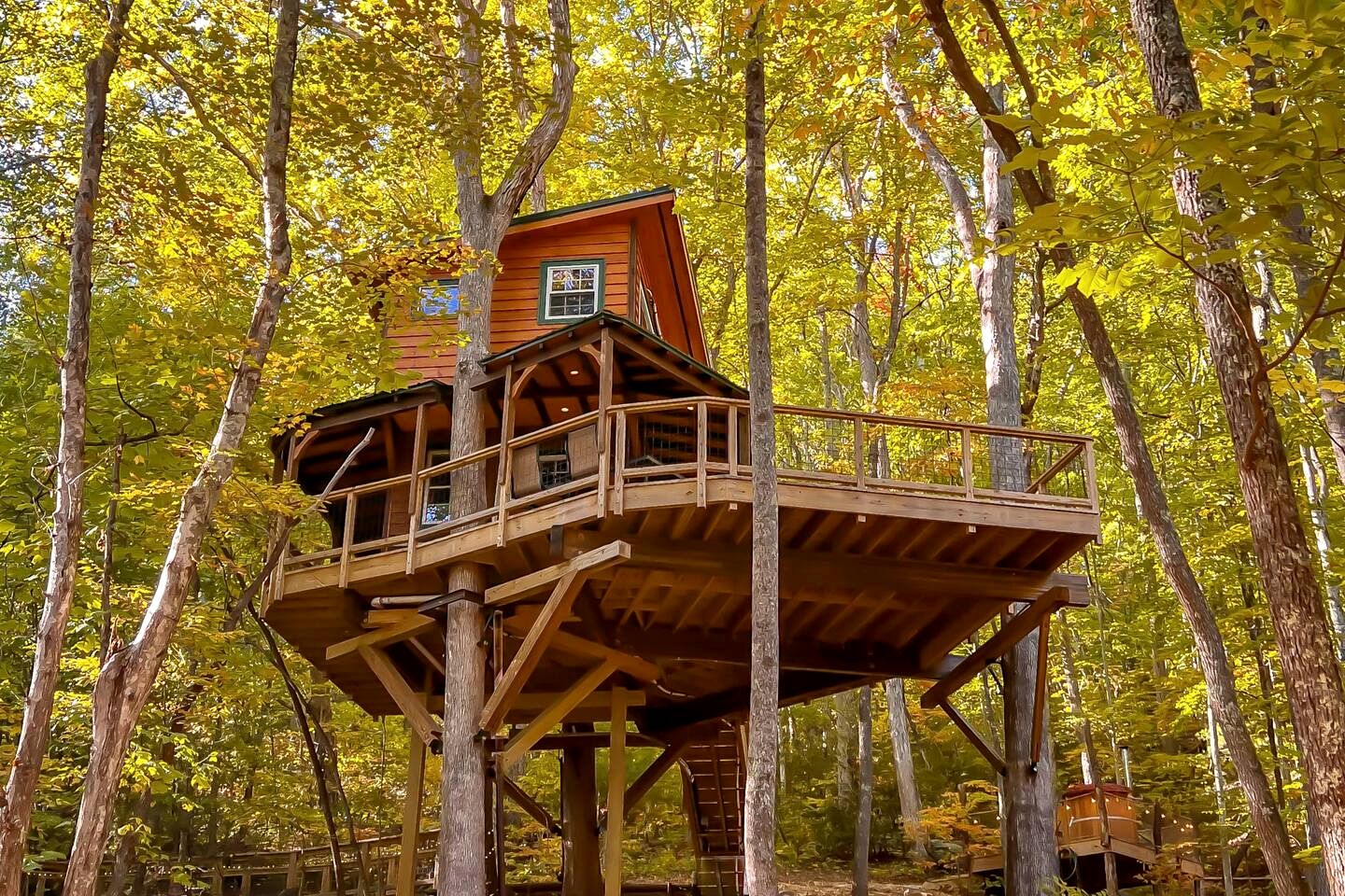 Entire Four Treehouses Resort Perfect for Groups and Outdoor Activities in Copperhill, Tennessee