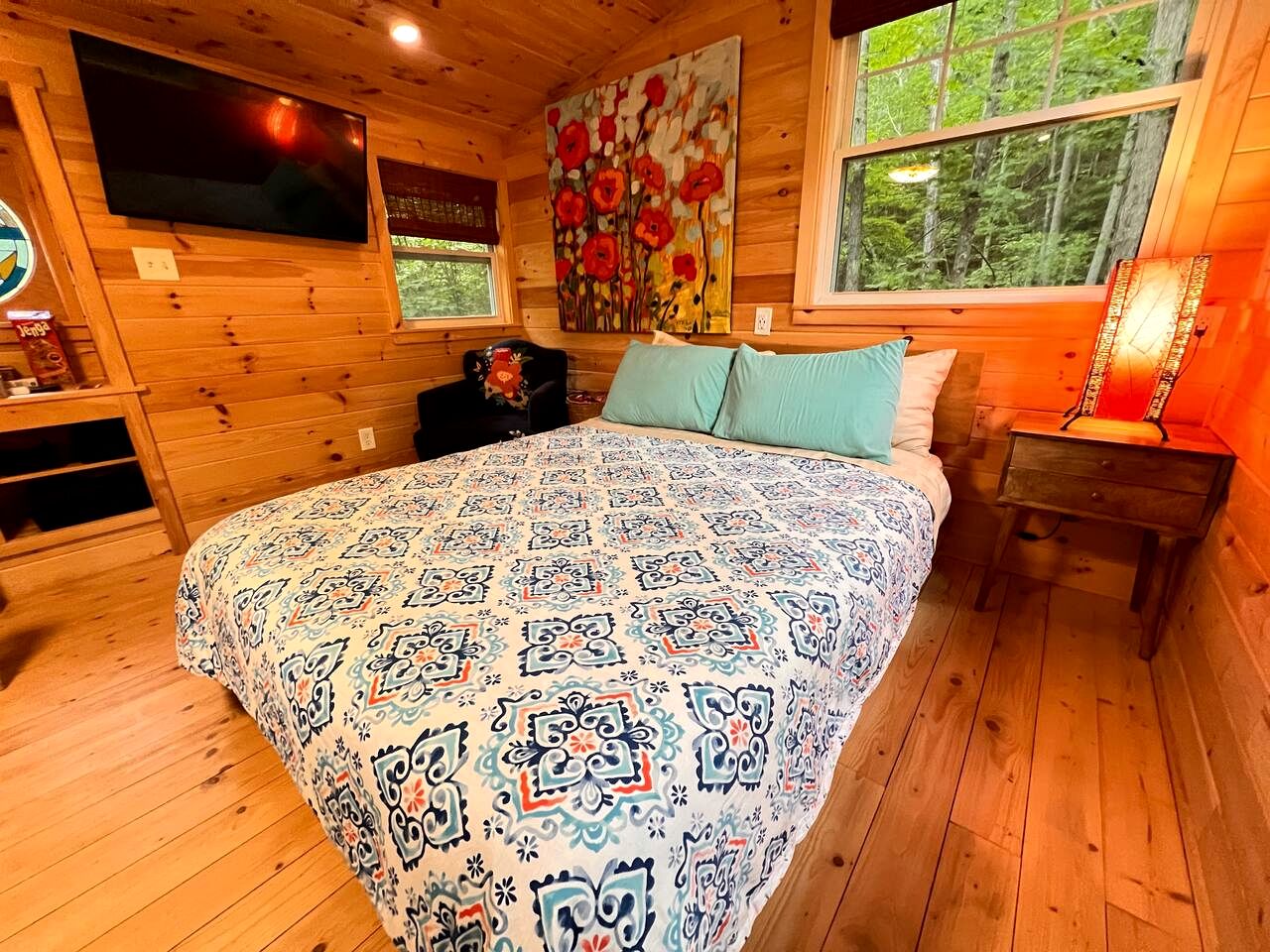 Entire Four Treehouses Resort Perfect for Groups and Outdoor Activities in Copperhill, Tennessee