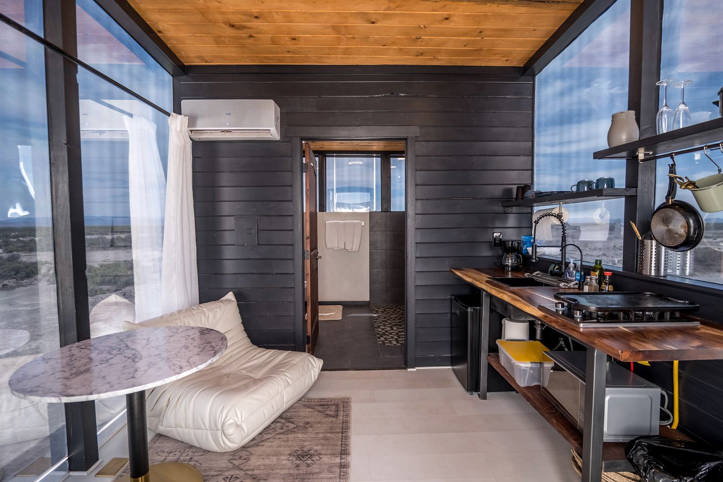 Entire Glamping Complex with Sauna and Hot-Tub in Utah