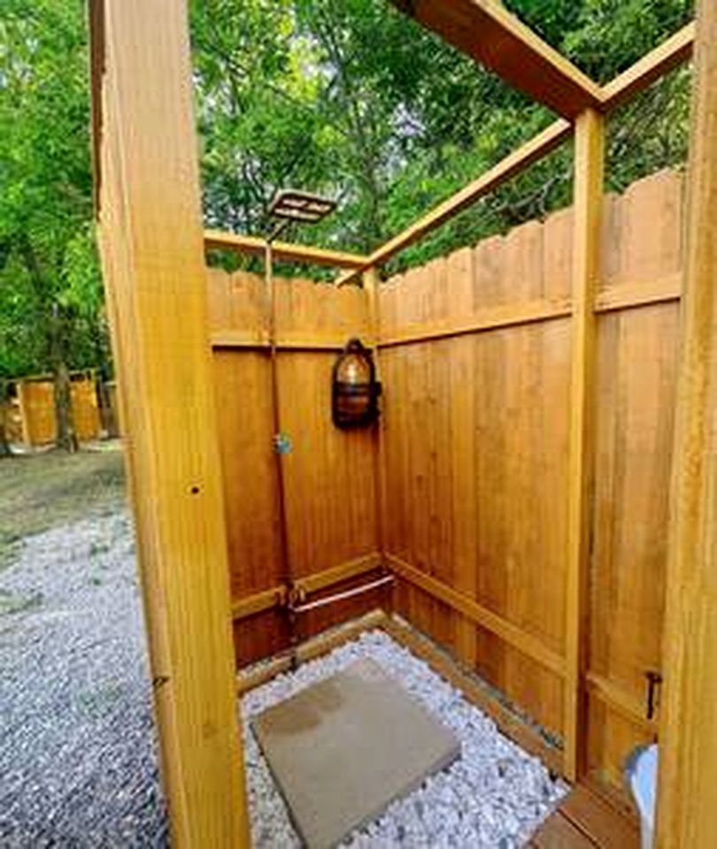 Peaceful Luxury Glamping Domes with Stargazing & Farm Retreat near Lake Access in Wolfe City, Texas