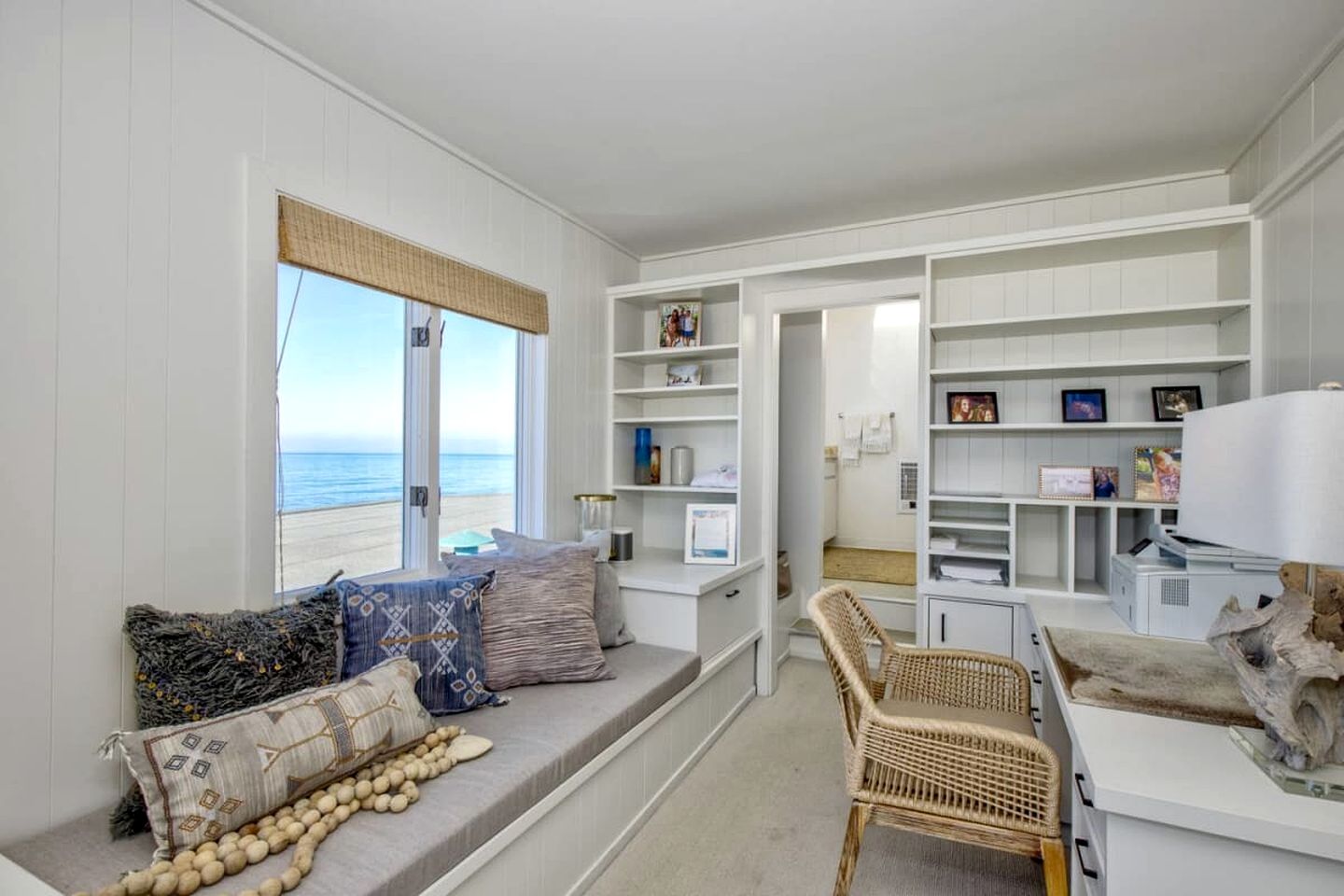 Gorgeous Oceanfront Vacation Rental with Breathtaking Views, Minutes from Half Moon Bay and San Francisco