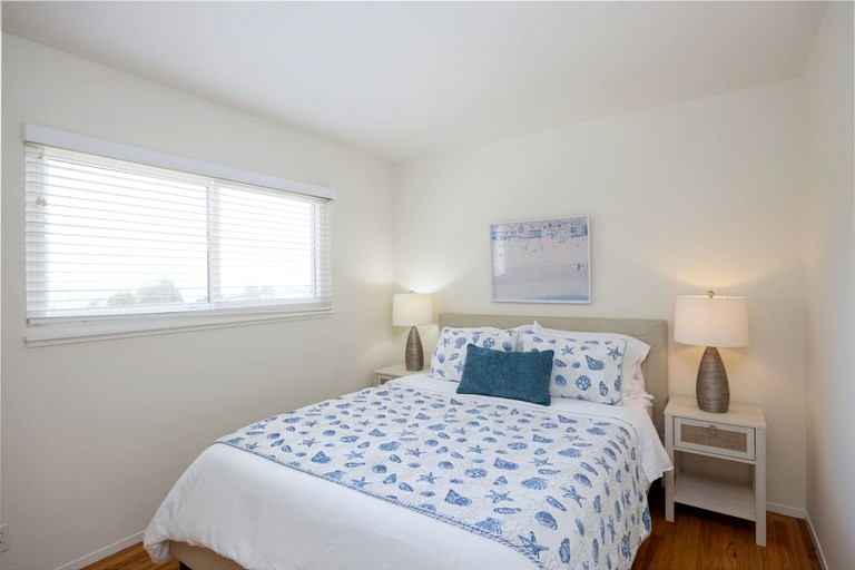 Beach Houses (United States of America, Pacifica, California)