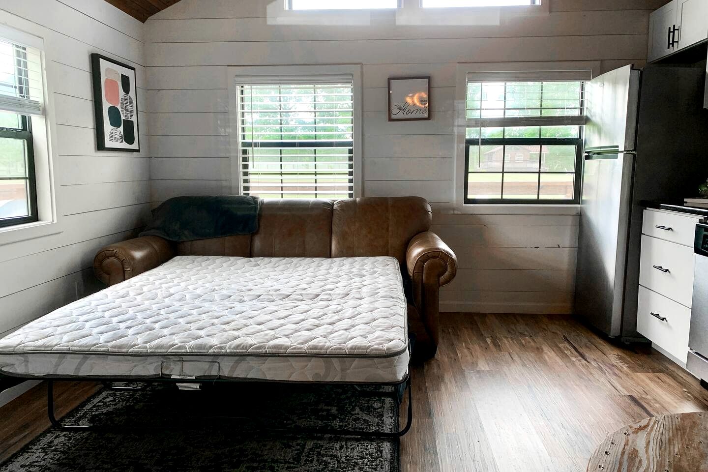 Entire Three Cabins Property Perfect for Big Groups in Marion, Illinois