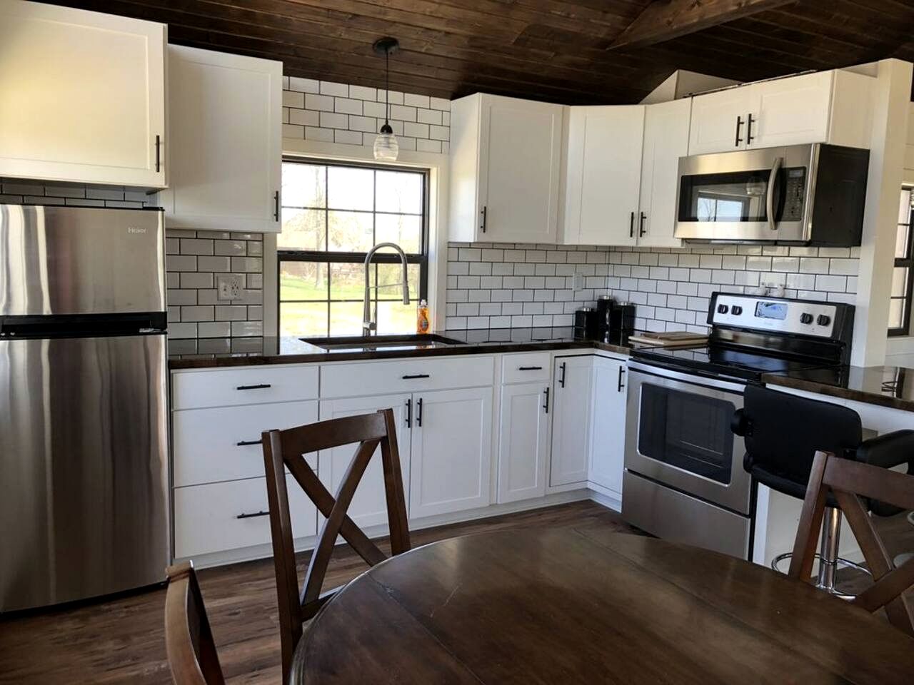 Entire Three Cabins Property Perfect for Big Groups in Marion, Illinois
