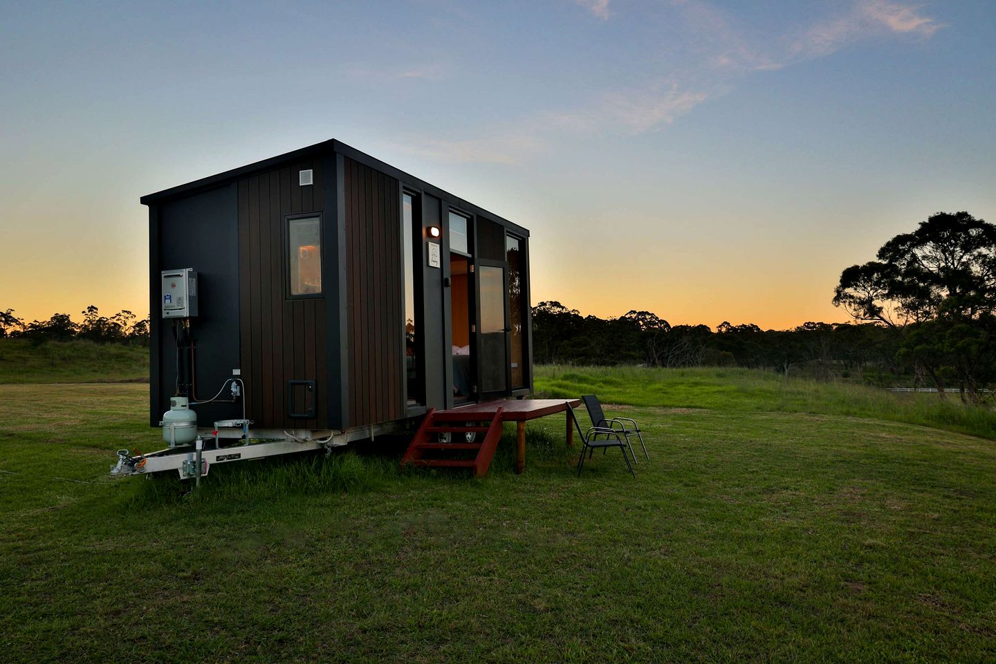 Rustic Tiny House Stay with Horse Encounters near Brisbane Water National Park, Calga NSW