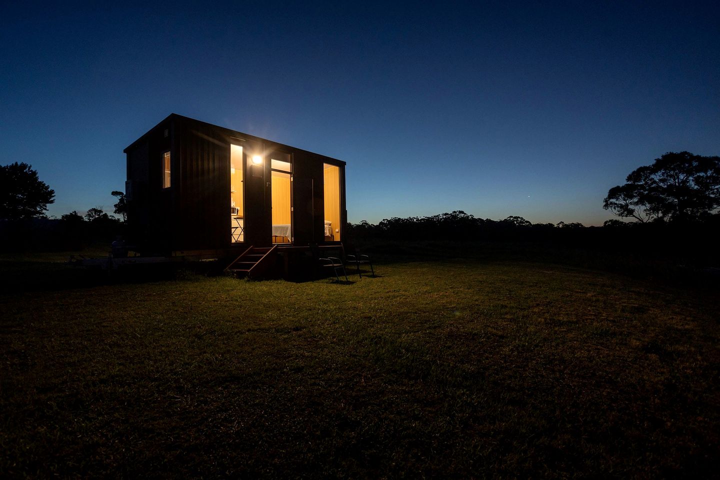 Rustic Tiny House Stay with Horse Encounters near Brisbane Water National Park, Calga NSW
