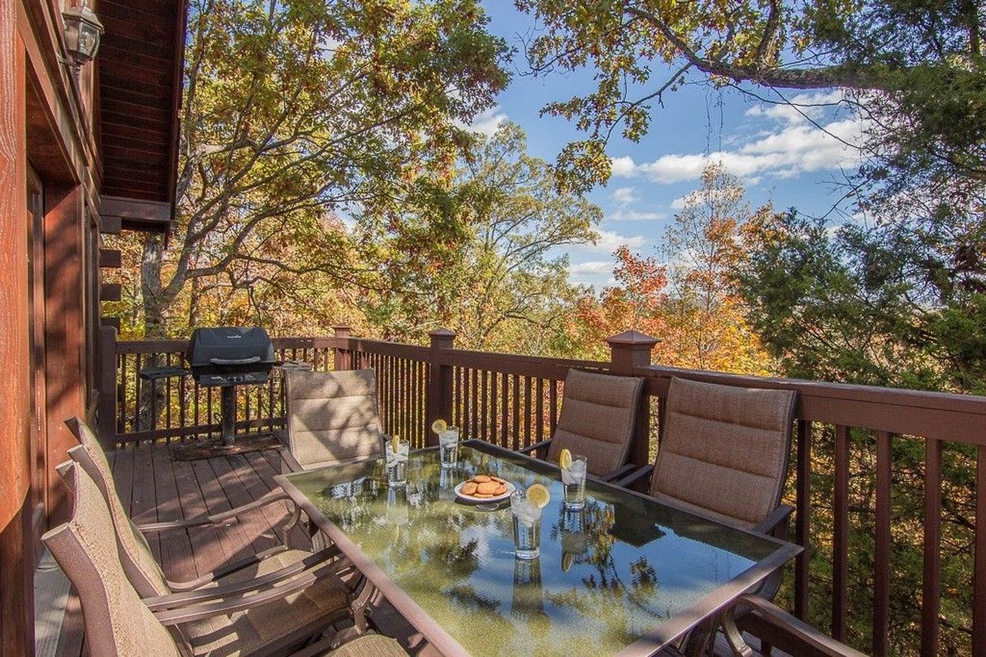 Group Cabin with Game Room and Theater Space in Pigeon Forge, Tennessee