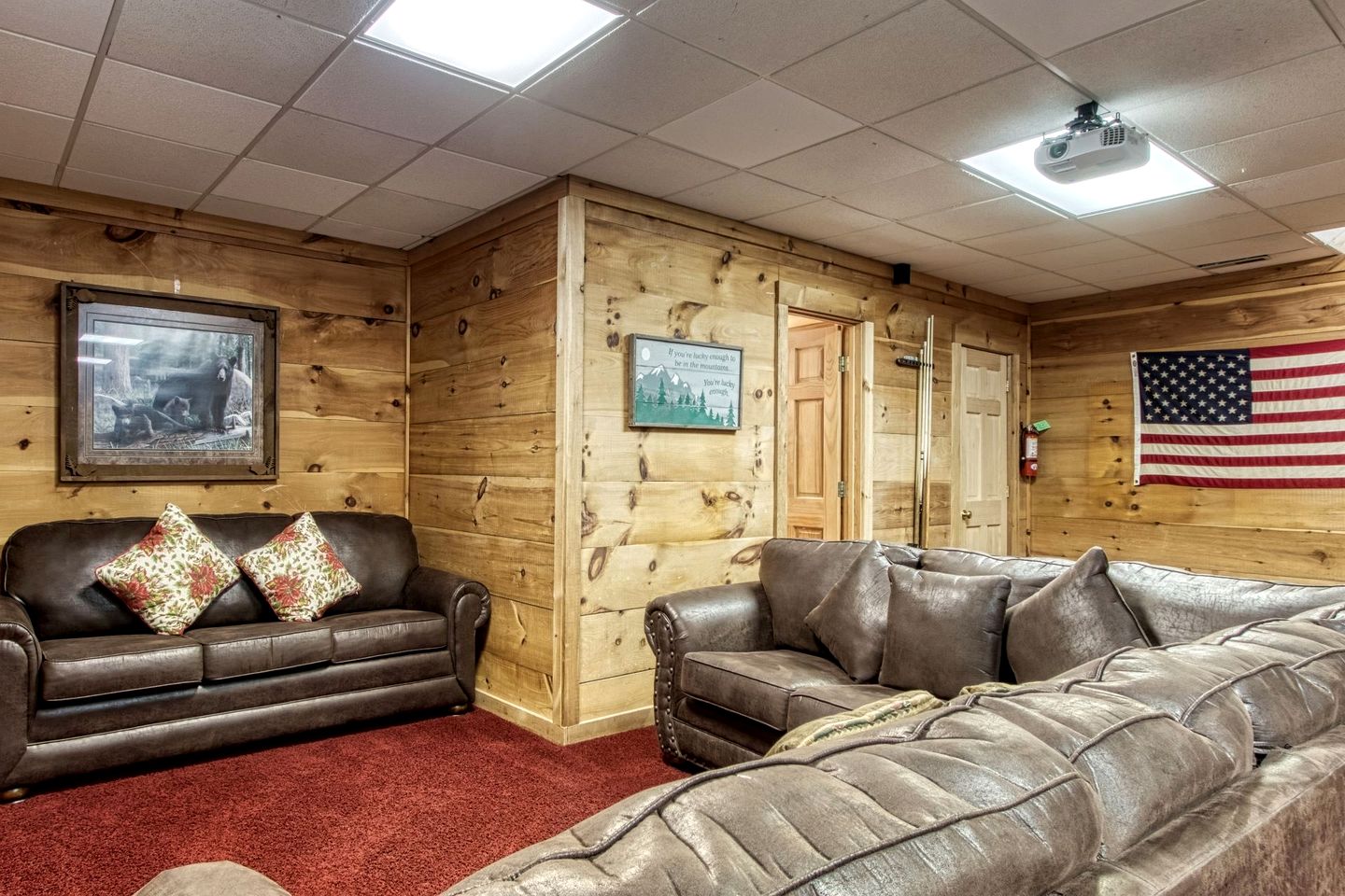 Group Cabin with Game Room and Theater Space in Pigeon Forge, Tennessee