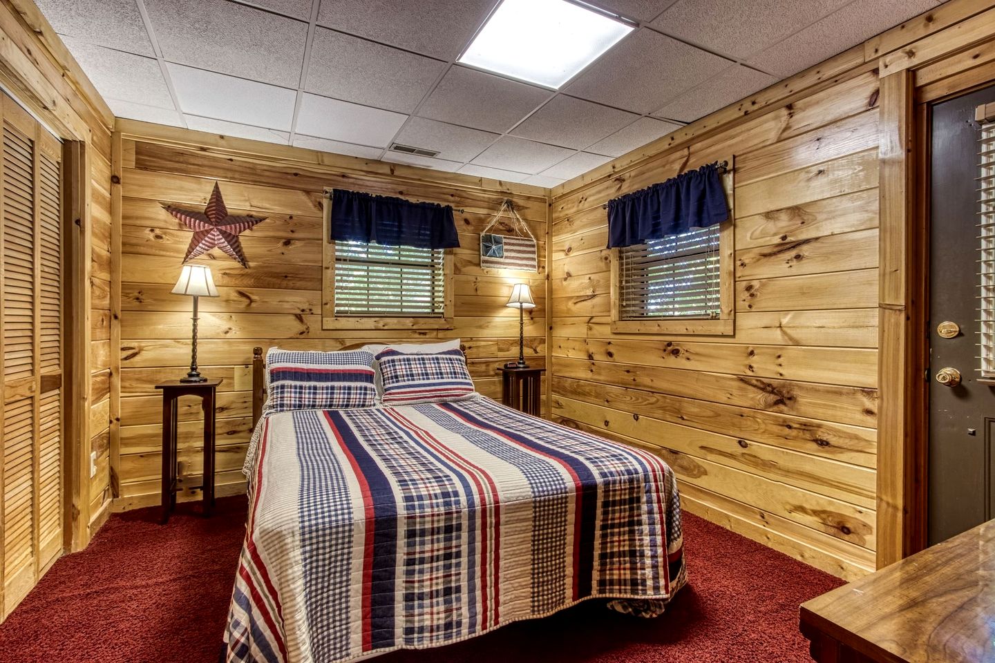 Group Cabin with Game Room and Theater Space in Pigeon Forge, Tennessee