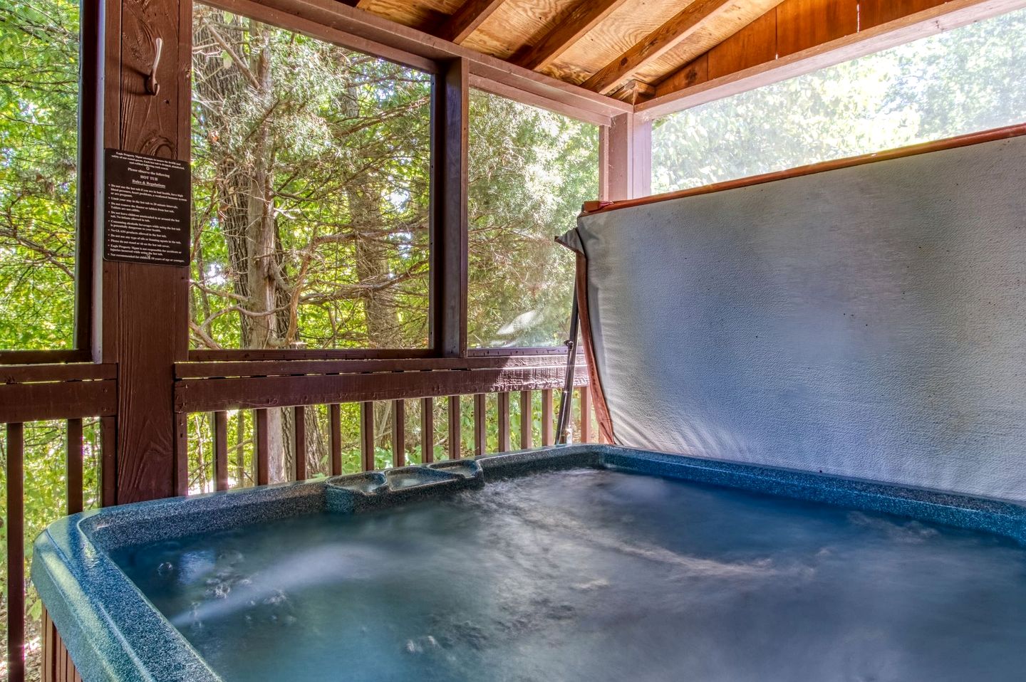 Group Cabin with Game Room and Theater Space in Pigeon Forge, Tennessee
