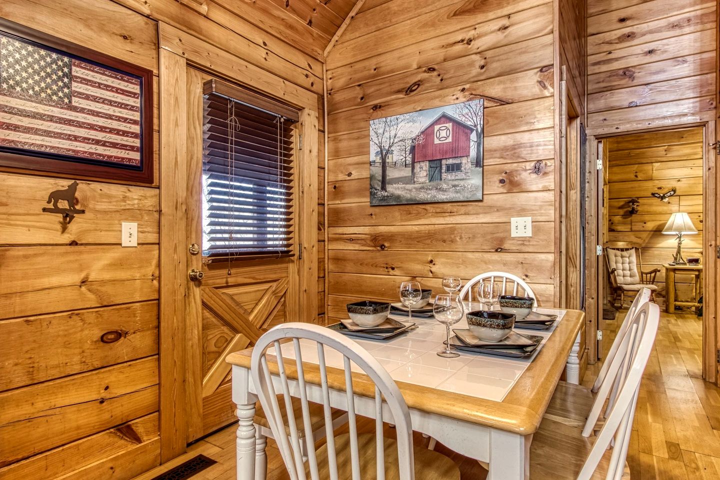 Cozy Family Cabin with Hot Tub and Games Room near the Smokies in Pigeon Forge, Tennessee