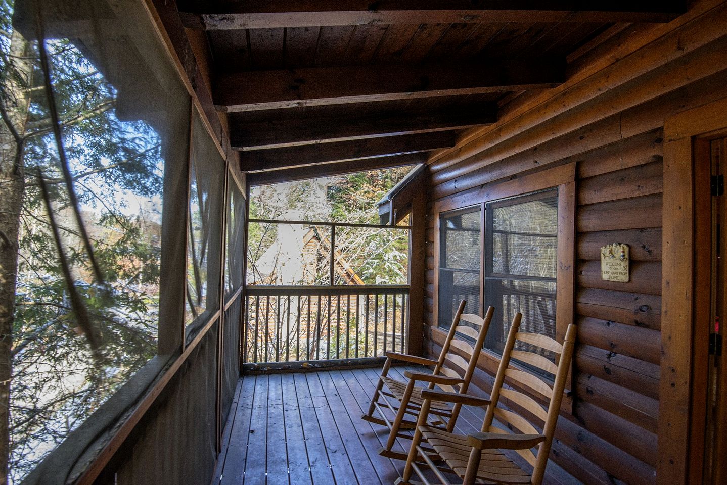Mountain Cabin with Spa and Pool Table Great for Families in Tennessee