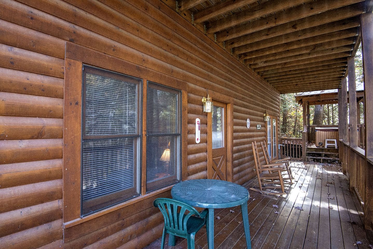 Mountain Cabin with Spa and Pool Table Great for Families in Tennessee