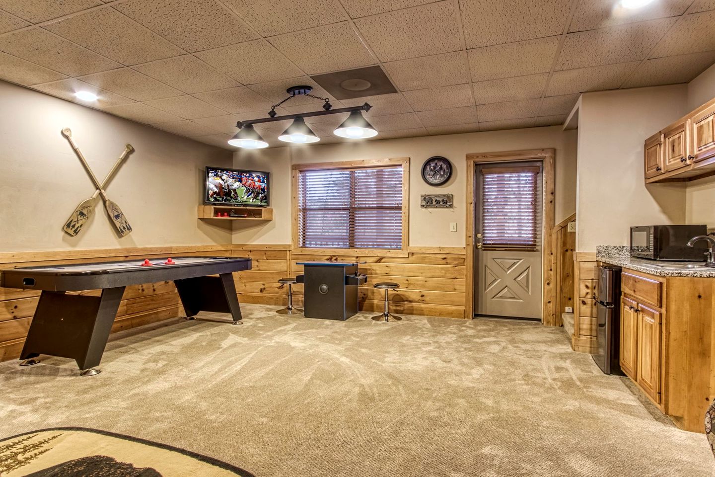 Wonderful Log Cabin with Barbecue and Hot-tub in Pigeon Forge, Tennesse