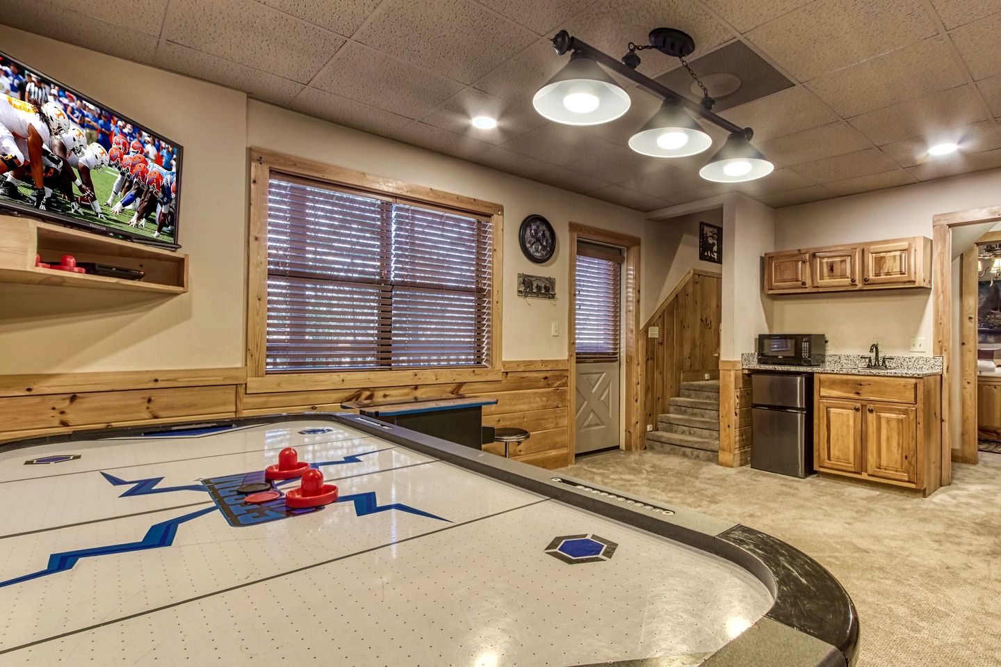 Wonderful Log Cabin with Barbecue and Hot-tub in Pigeon Forge, Tennesse