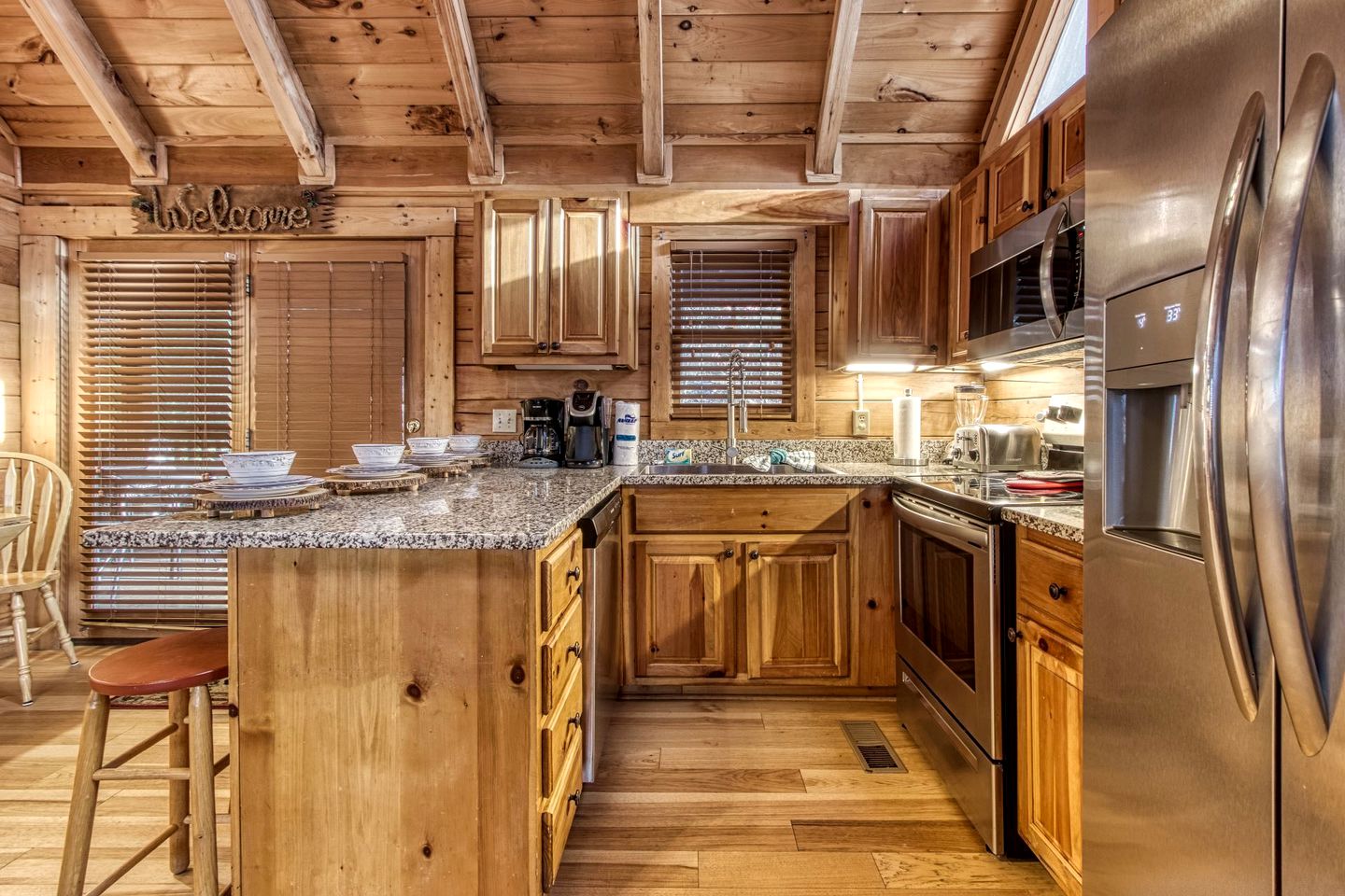 Wonderful Log Cabin with Barbecue and Hot-tub in Pigeon Forge, Tennesse