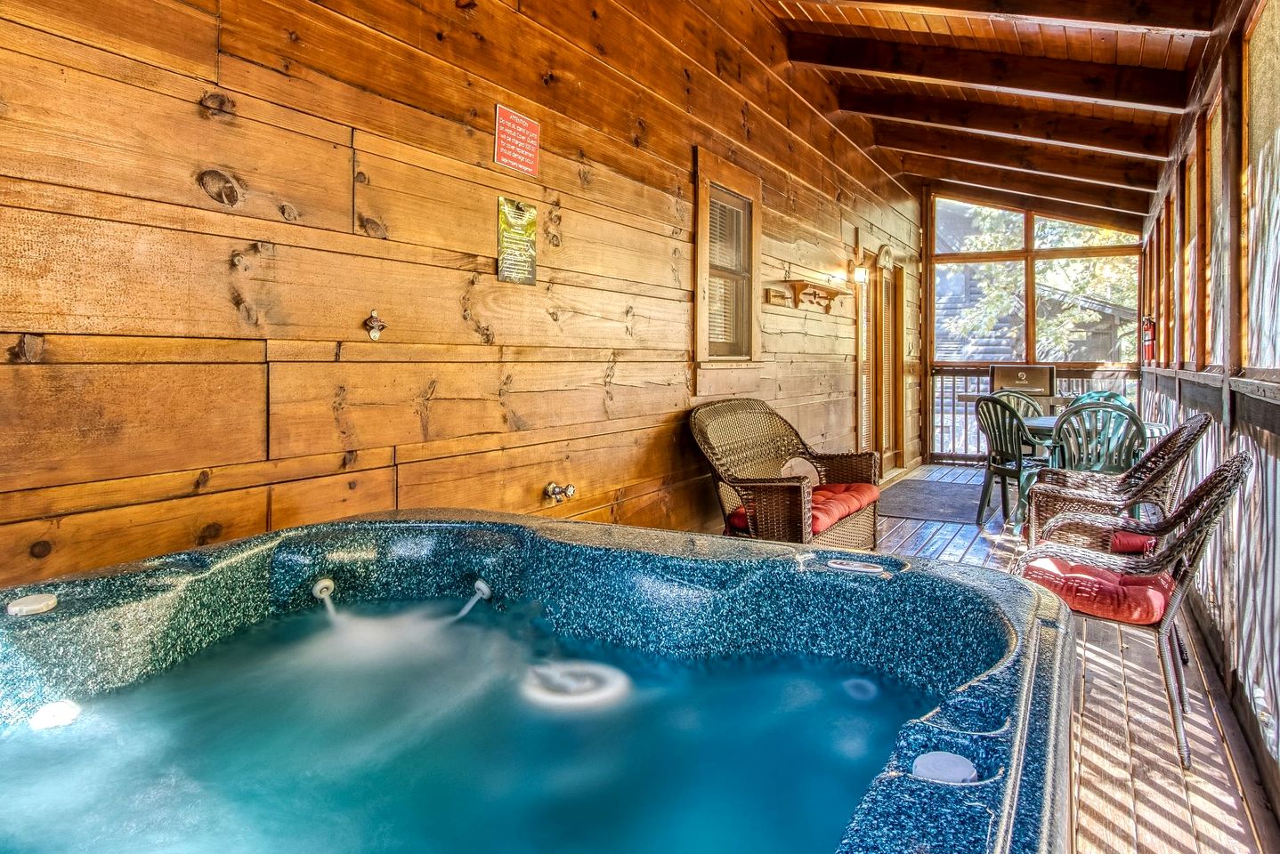 Cozy Rustic Cabin with Hot Tub, Pool Table, and Forest Views near the Smokies in Pigeon Forge, Tennessee