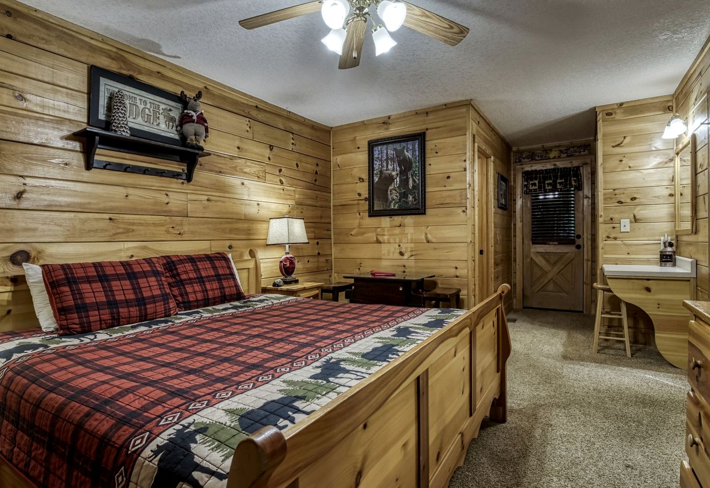 Delightful Rustic Log Cabin with Hot Tub and Community Pool in Pigeon Forge, Tennessee