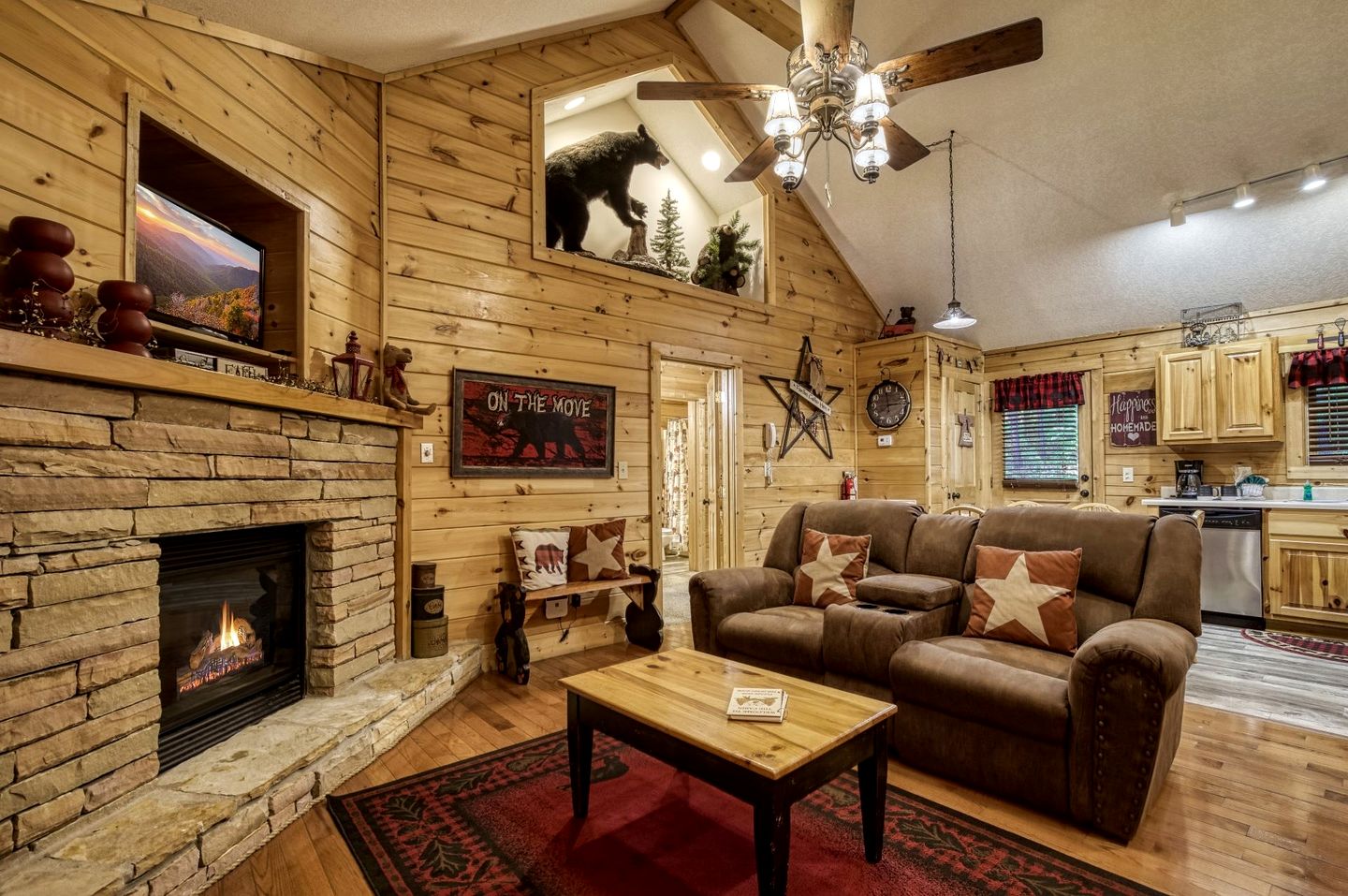 Delightful Rustic Log Cabin with Hot Tub and Community Pool in Pigeon Forge, Tennessee