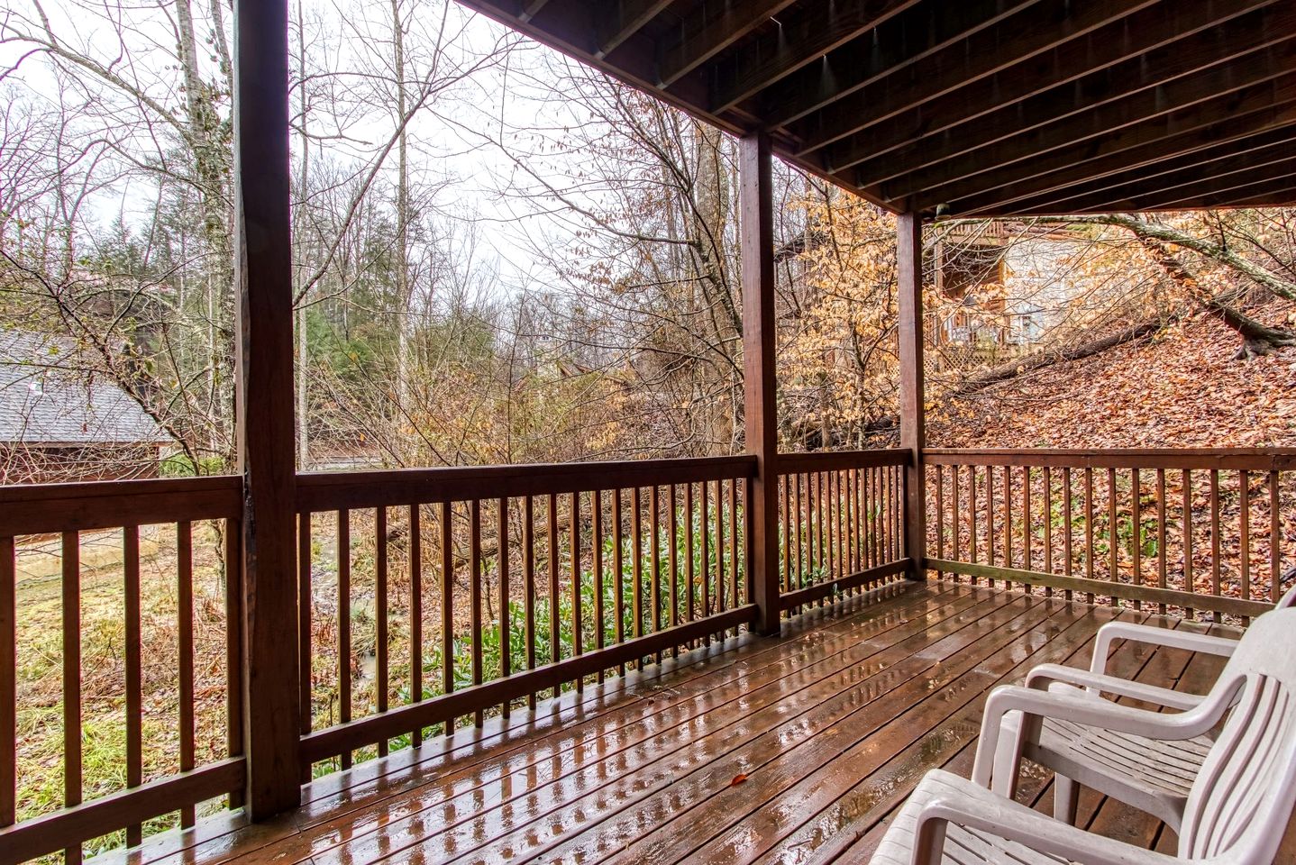 Relaxing Cozy Cabin with Jacuzzi and Pool Table in Tennessee