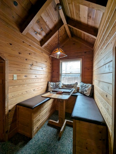 Cabins (United States of America, Pigeon Forge, Tennessee)