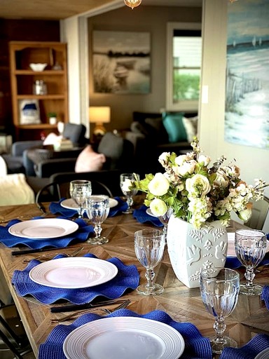 Cottages (Canada, Leamington, Ontario)
