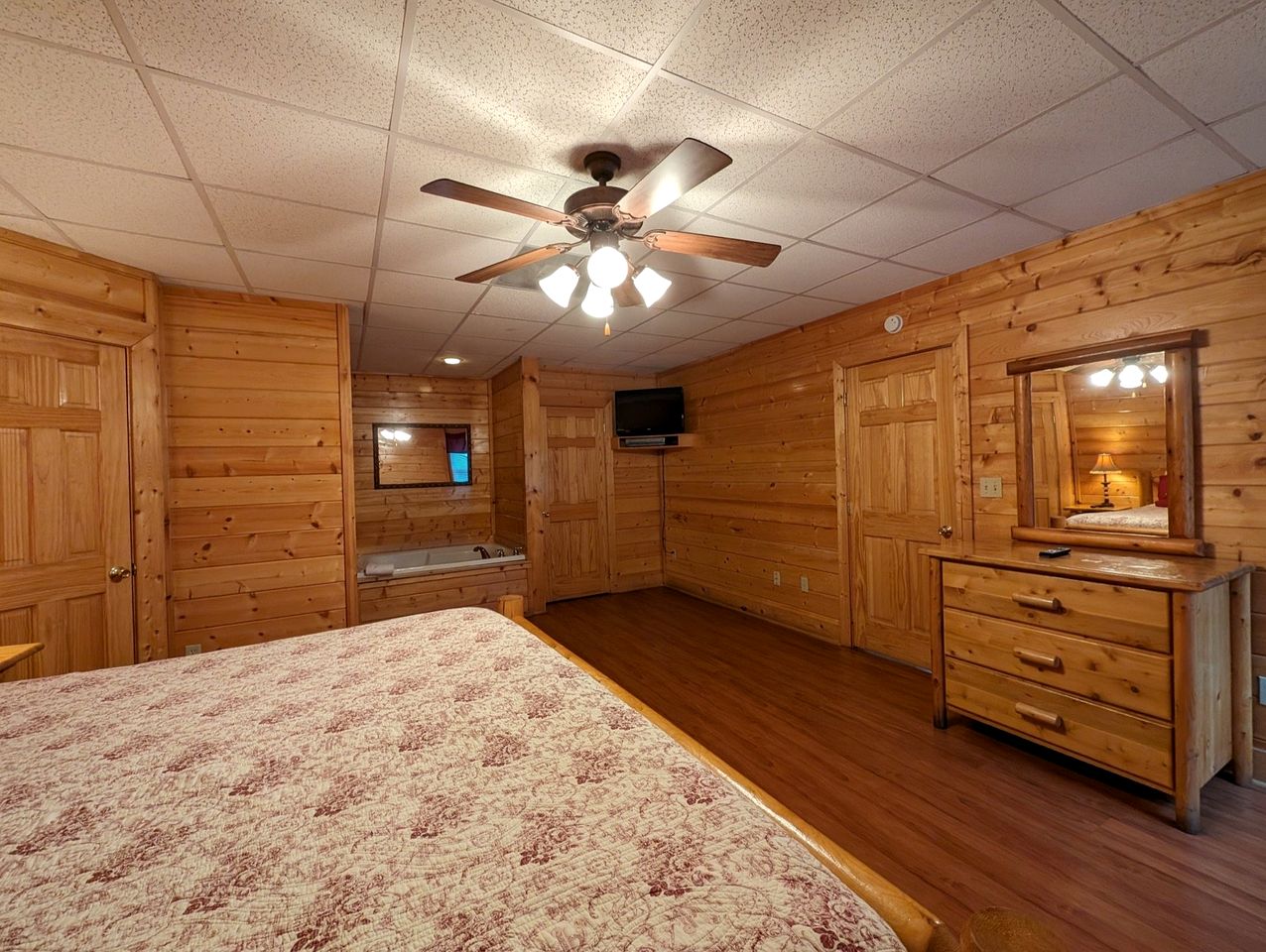 Wooden Rural Cabin Great for a Tiny Escape in Pigeon Forge, Tennessee