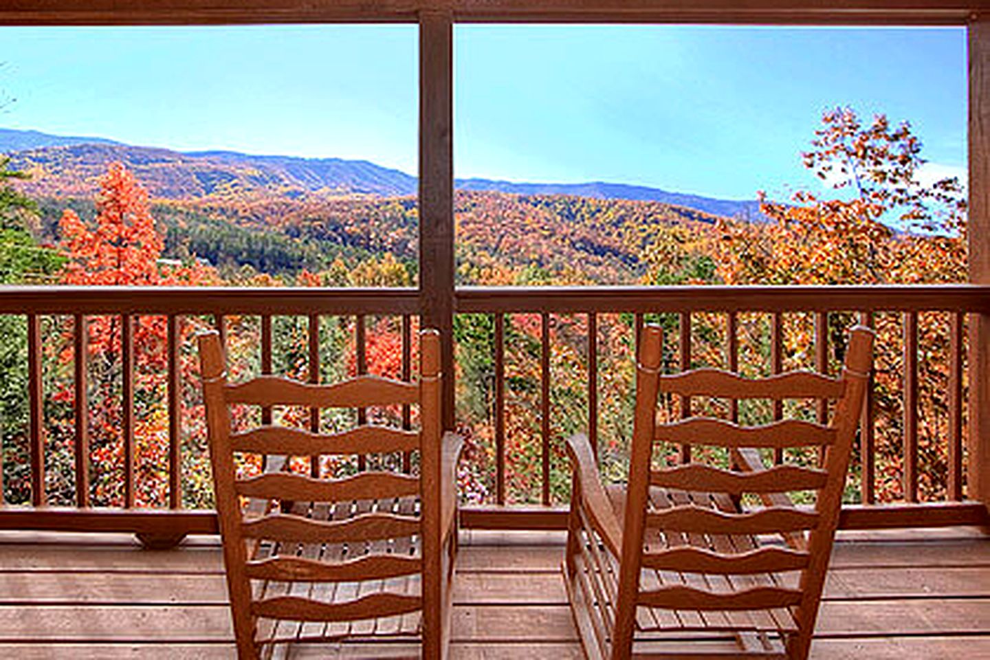 Comfortable Gatlinburg Cabin Rental with a Hot Tub