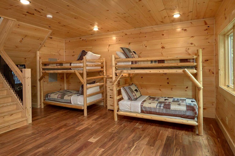 Cabins (United States, Sevierville, Tennessee)