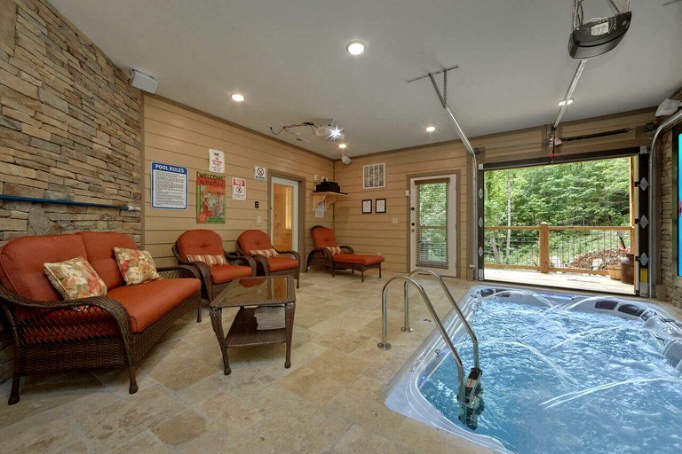 Cabins (United States, Sevierville, Tennessee)