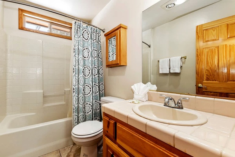 Cabins (United States of America, Big Bear Lake, California)