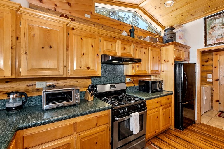 Cabins (United States of America, Big Bear Lake, California)