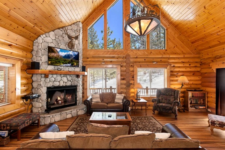 Cabins (United States of America, Big Bear Lake, California)