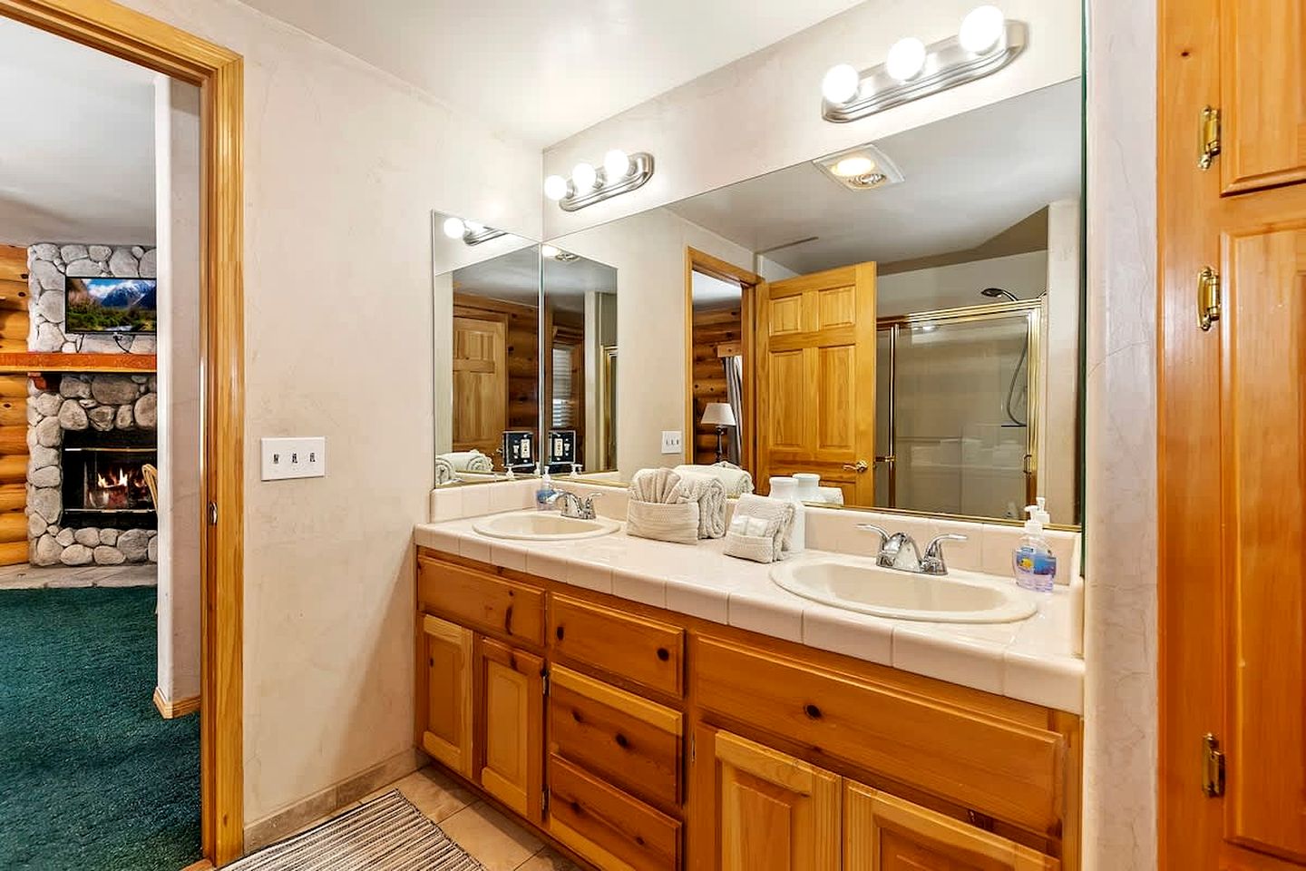 Escape to Adventure: Mountain Cabin Holidays in Big Bear Lake