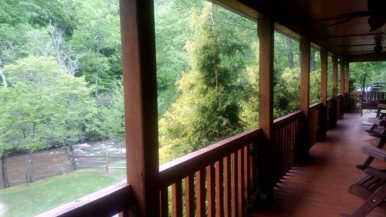 Log Cabins (Starta, North Carolina, United States)