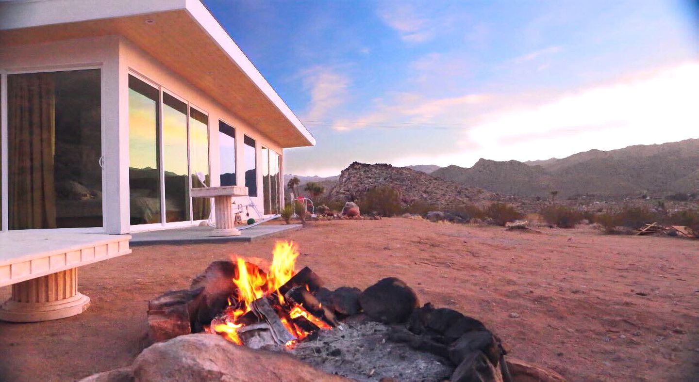 Escape to Joshua Tree in this Spectacular Rental with Pool and Hot Tub