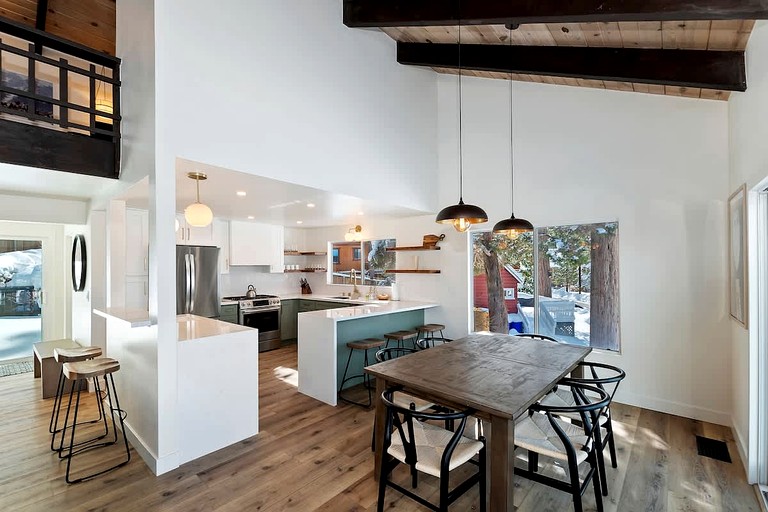 Cabins (United States of America, Big Bear Lake, California)