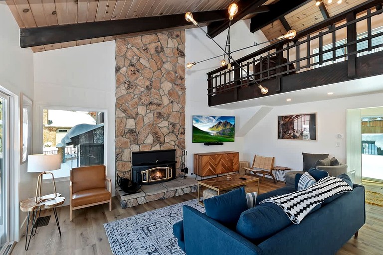 Cabins (United States of America, Big Bear Lake, California)