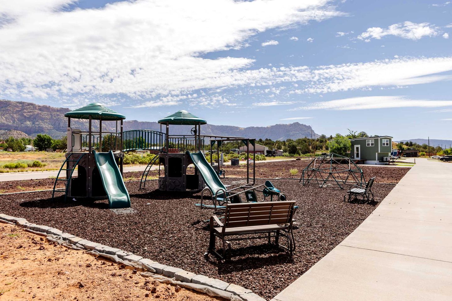 Escape to Red Mountain Bliss: Brand New Home in Apple Valley, Utah