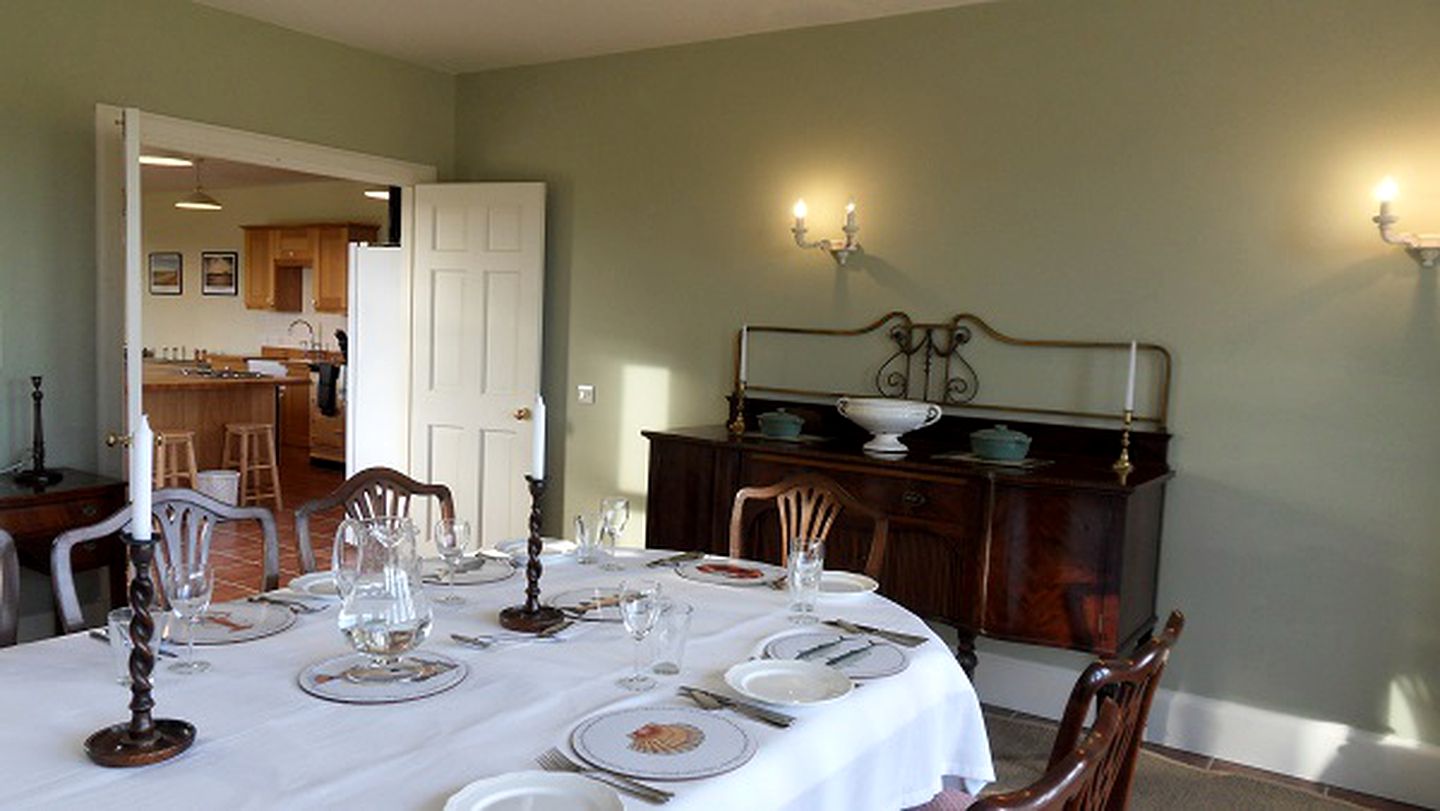 Luxury Pet-Friendly Accommodation with Large Garden in Dumfries and Galloway