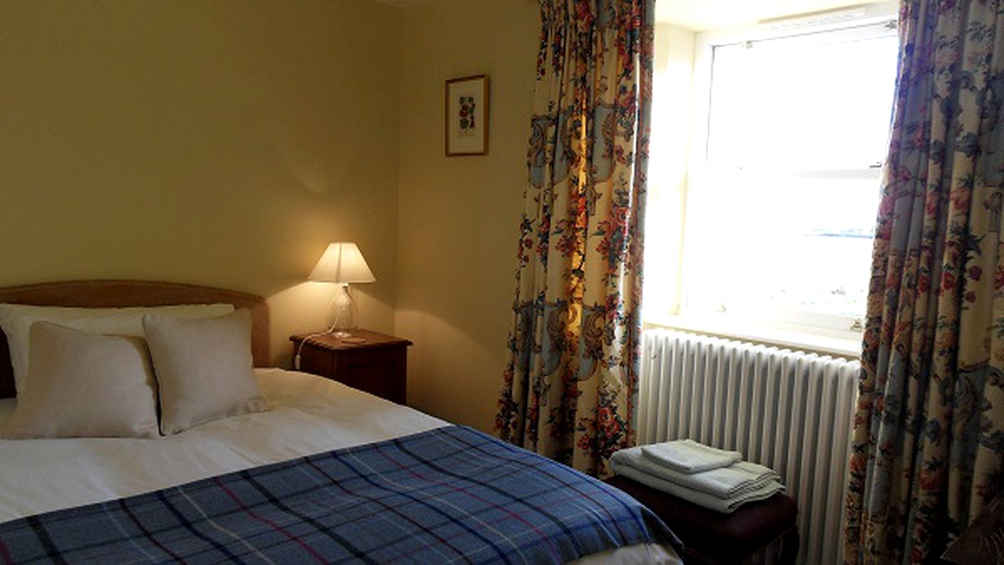Luxury Pet-Friendly Accommodation with Large Garden in Dumfries and Galloway