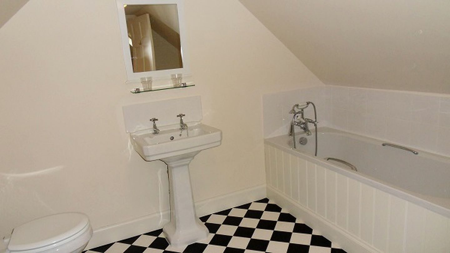 Luxury Pet-Friendly Accommodation with Large Garden in Dumfries and Galloway