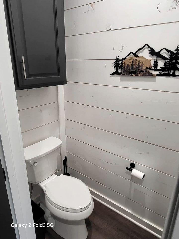 Cozy Cabin with Hot Tub & Fire Pit Near Broken Bow Lake, Broken Bow, OK