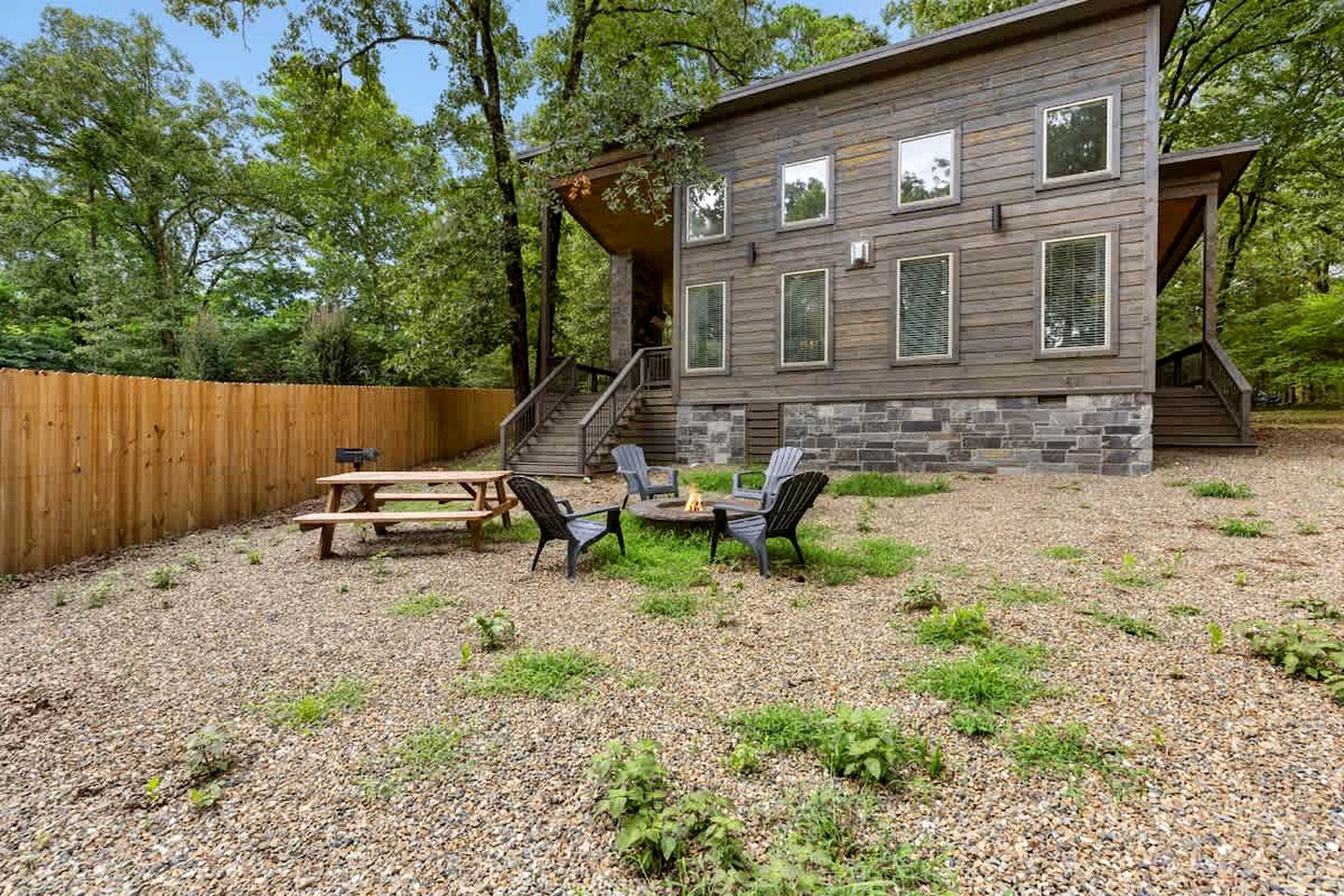 Cozy Cabin with Hot Tub & Fire Pit Near Broken Bow Lake, Broken Bow, OK