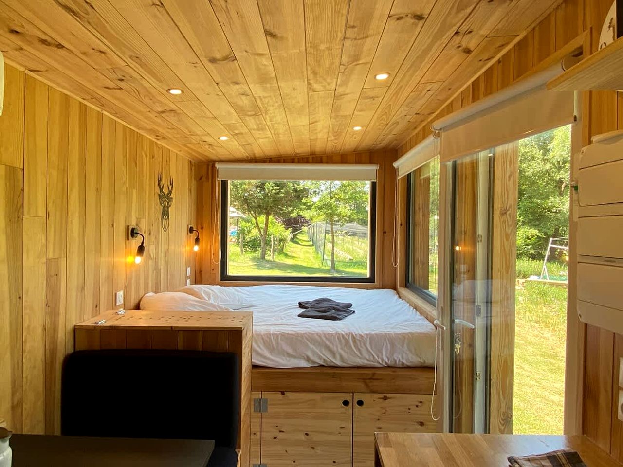 Rustic Countryside Eco Retreat with Snail Farm Experience Near Uzemain, France