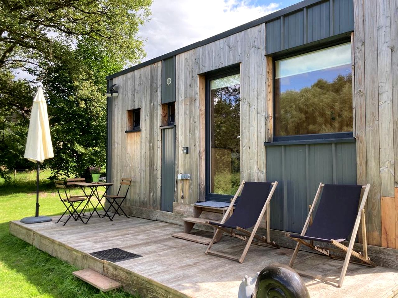 Rustic Countryside Eco Retreat with Snail Farm Experience Near Uzemain, France