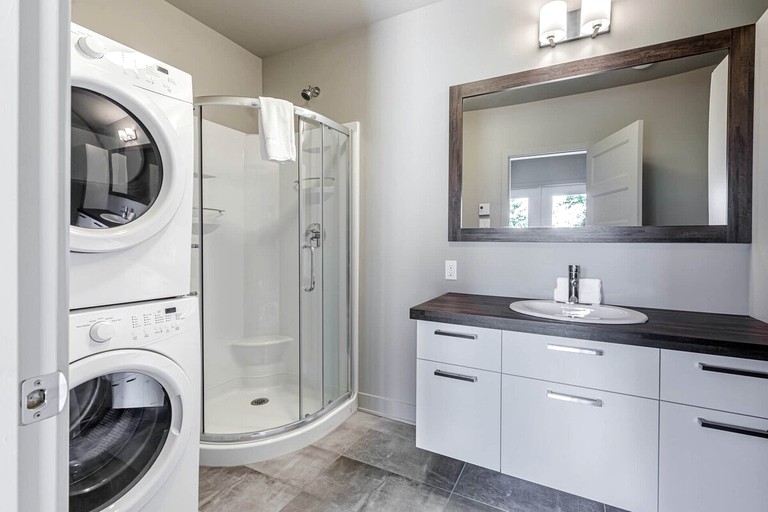 Vacation Rentals (Canada, Petite-Rivière-Saint-François, Quebec)